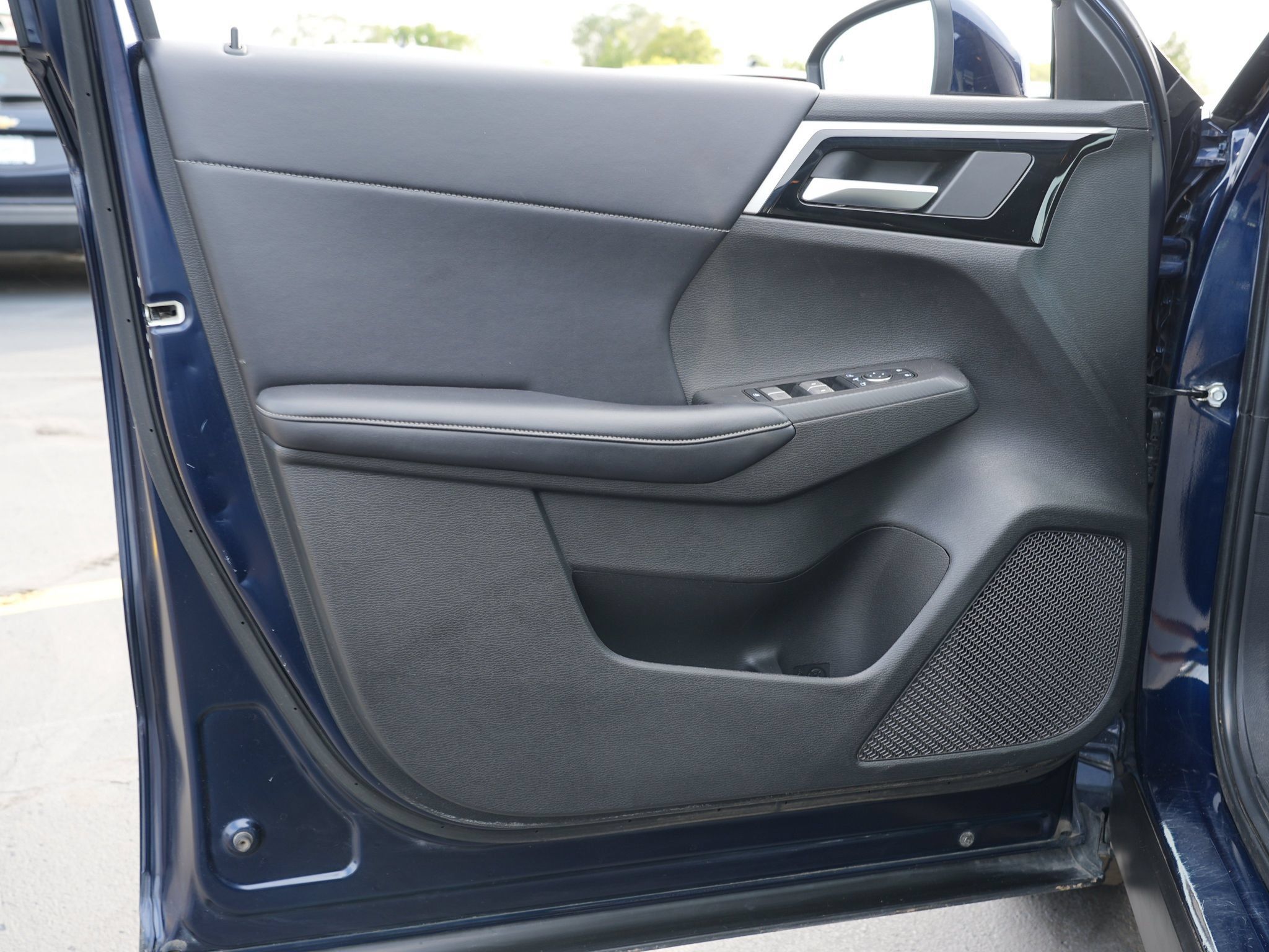 Used 2024 Mitsubishi Outlander SE AWD/4WD image 15