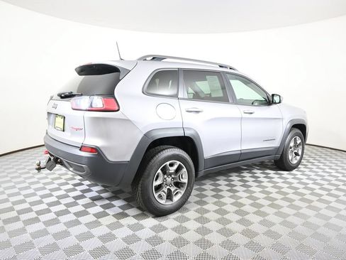 Used 2019 Jeep Cherokee Trailhawk w/ Cold Weather Group AWD/4WD image 6