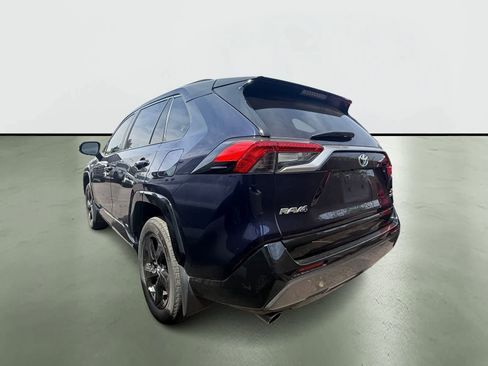 Used 2020 Toyota RAV4 XSE image 4
