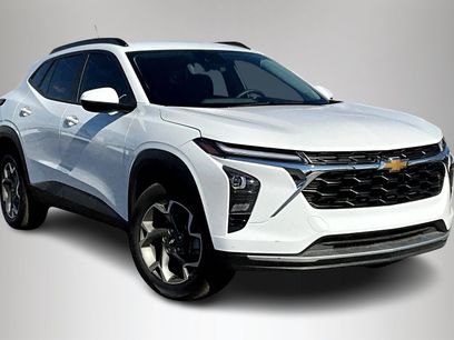 Used 2025 Chevrolet Trax LT