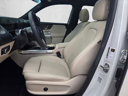 Certified 2023 Mercedes-Benz EQB 300 4MATIC image 13