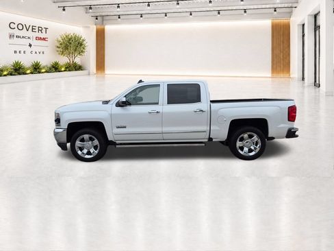 Used 2018 Chevrolet Silverado 1500 LTZ w/ Texas Edition RWD image 9