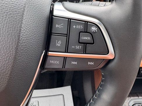 Used 2021 Toyota Highlander Platinum AWD/4WD image 36