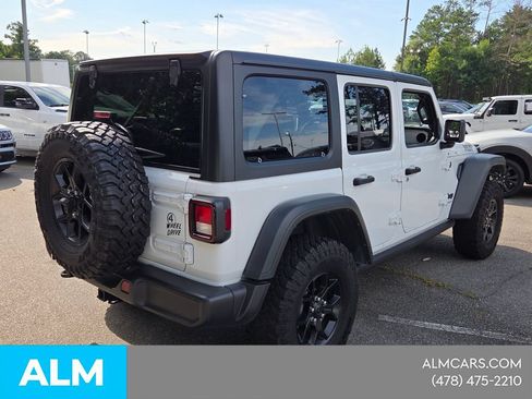 Used 2025 Jeep Wrangler Unlimited Sport AWD/4WD image 15