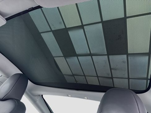 Used 2023 Tesla Model 3 Standard Range RWD image 14