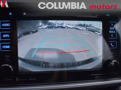 Used 2018 Toyota Tacoma TRD Off-Road image 24