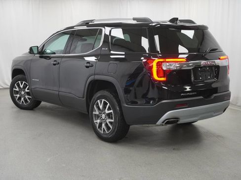 Used 2023 GMC Acadia SLE w/ Driver Convenience Package FWD image 12