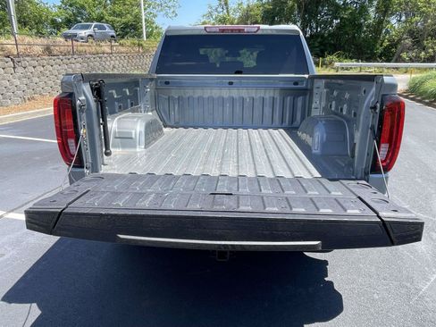 Used 2025 GMC Sierra 1500 SLT AWD/4WD image 10