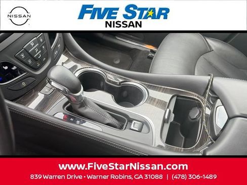 Used 2019 Buick Envision Essence AWD/4WD image 10