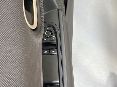 Used 2025 MINI Cooper S image 17