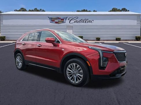 Used 2025 Cadillac XT4 Premium Luxury w/ Cold Weather Package FWD image 1