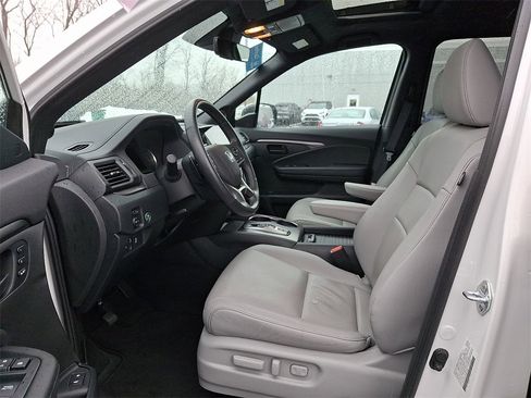 Used 2023 Honda Passport EX-L image 12