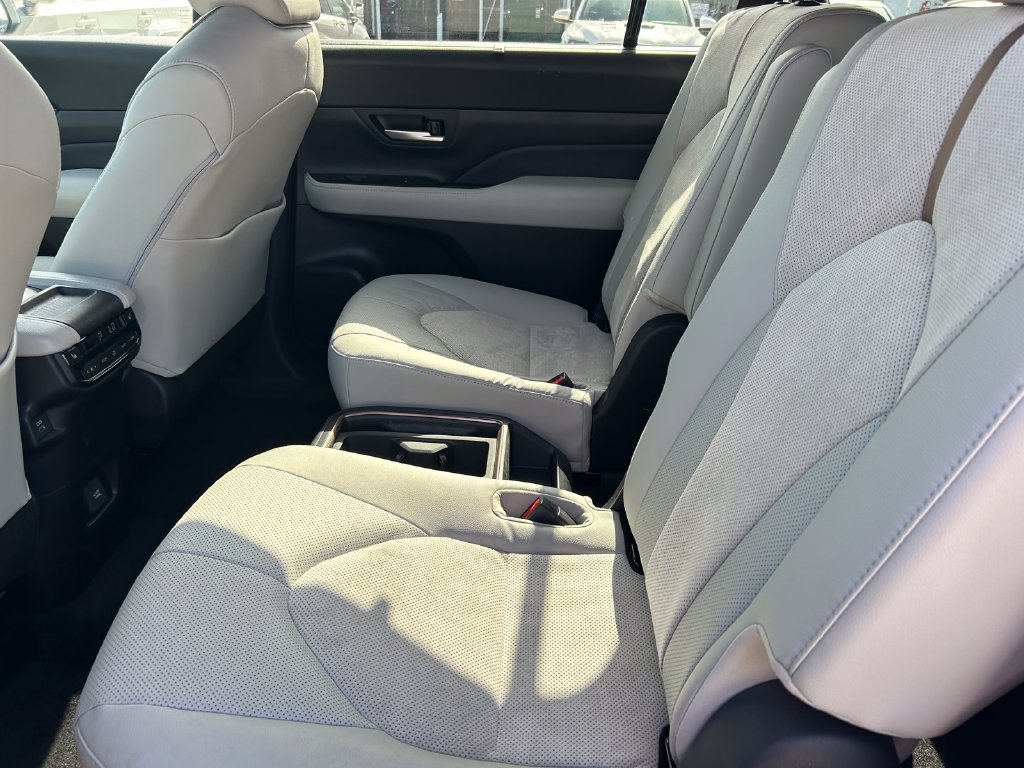 Certified 2026 Toyota Grand Highlander AWD Hybrid image 17