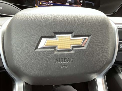 Used 2023 Chevrolet Colorado LT w/ LT Convenience Package II image 32