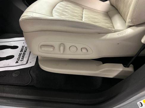 Used 2023 Buick Enclave Avenir w/ Avenir Technology Package FWD image 13