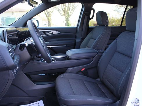 New 2026 Chevrolet Traverse LT w/ Driver Confidence Package image 16