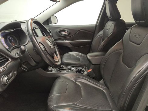 Used 2019 Jeep Cherokee Limited AWD/4WD image 17