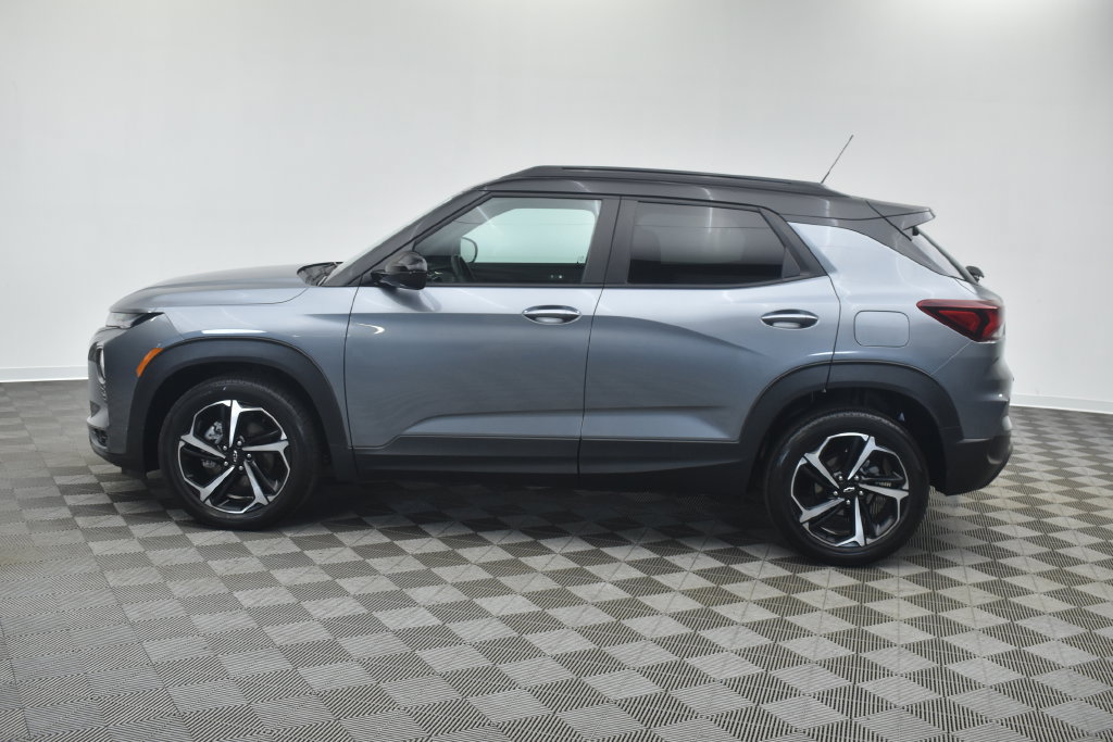 Used 2021 Chevrolet TrailBlazer RS w/ Technology Package FWD image 8