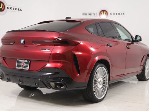 Used 2024 BMW X6 xDrive40i w/ Premium Package image 3