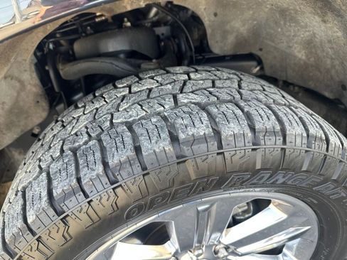 Used 2019 Ford F150 Lariat image 19