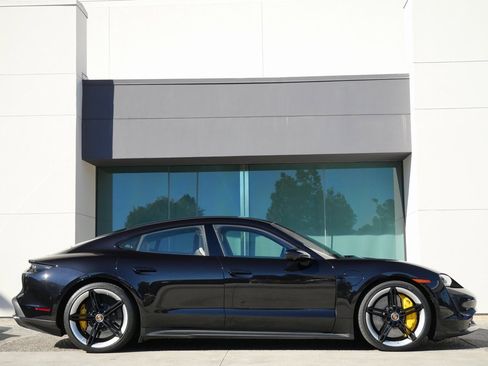 Used 2020 Porsche Taycan Turbo S image 4