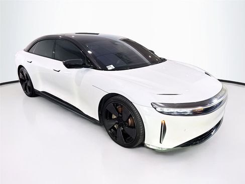 Used 2024 Lucid Air Grand Touring image 3