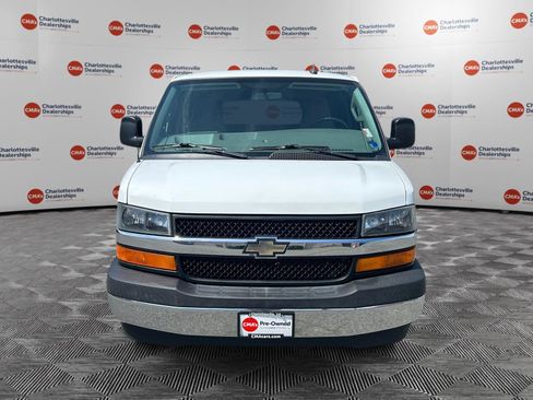 Used 2017 Chevrolet Express 2500 LT w/ LT Preferred Equipment Group RWD image 8