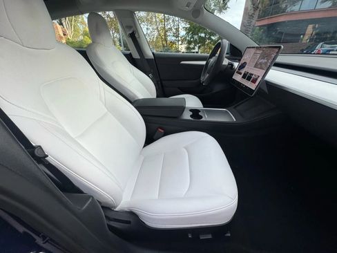 Used 2022 Tesla Model 3 Performance image 15