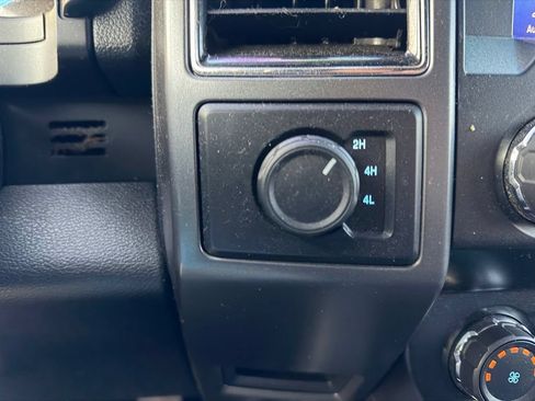 Used 2020 Ford F150 XLT w/ Equipment Group 302A Luxury AWD/4WD image 4