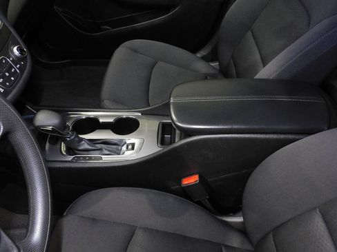 Used 2023 Chevrolet Malibu LT FWD image 28
