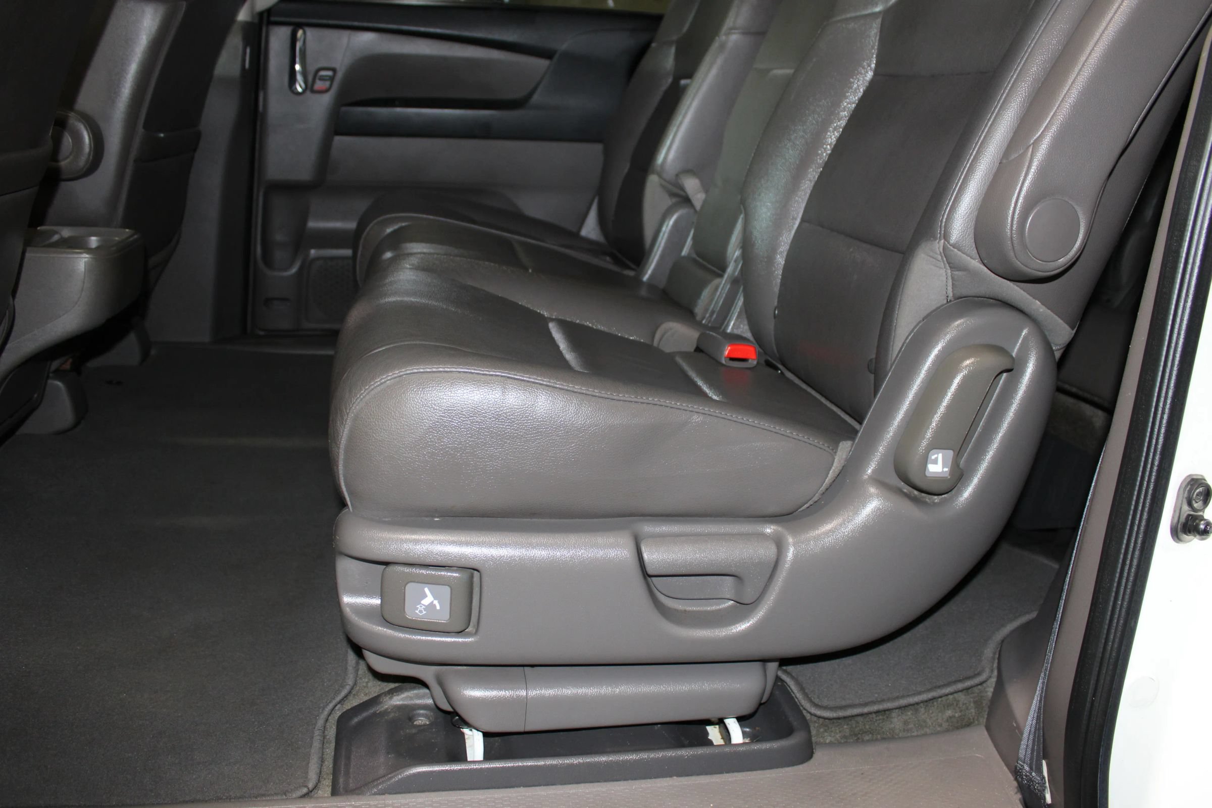 Used 2016 Honda Odyssey EX-L image 27
