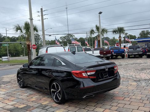 Used 2018 Honda Accord Sport image 8