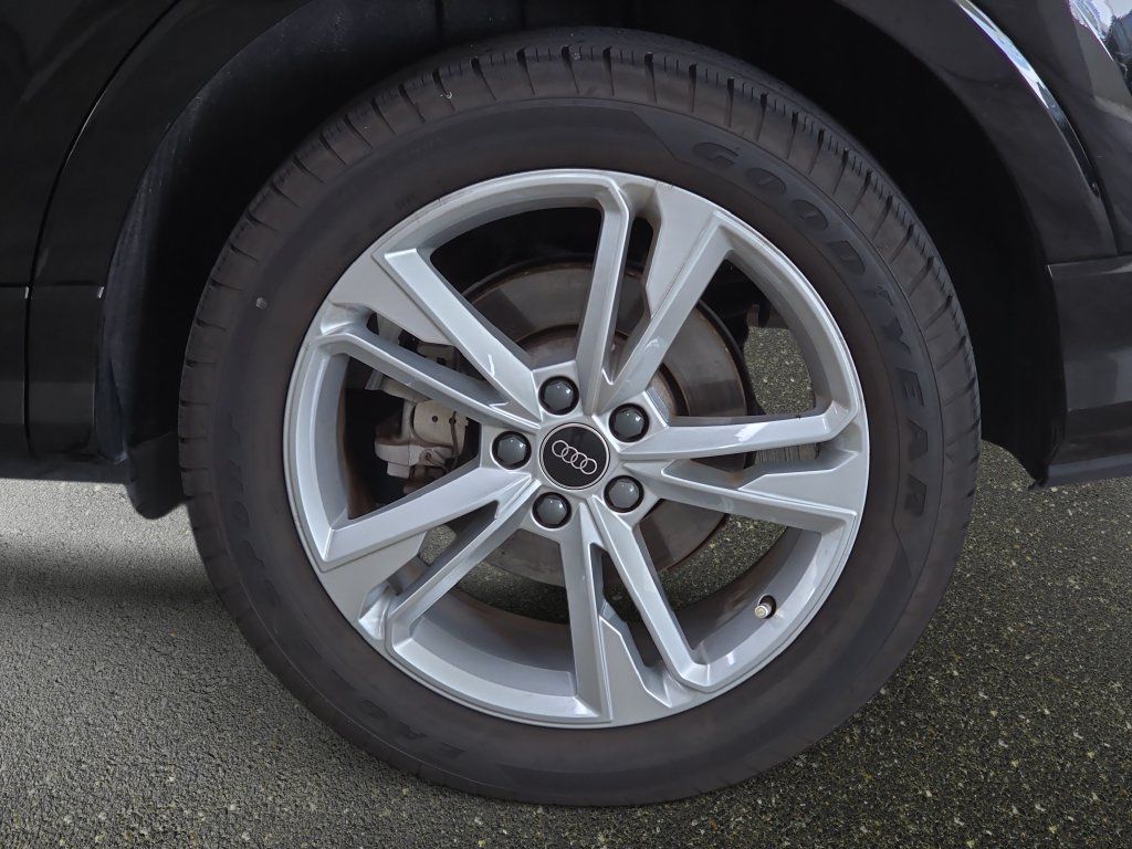 Used 2024 Audi Q3 2.0T Premium AWD/4WD image 32