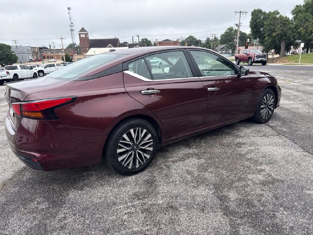 Used 2025 Nissan Altima 2.5 SV FWD image 5