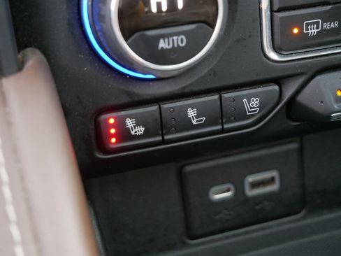 Used 2022 Chevrolet Tahoe High Country image 31