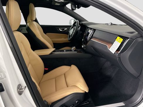 New 2026 Volvo V60 B5 Cross Country Ultra w/ Protection Package Premier image 26