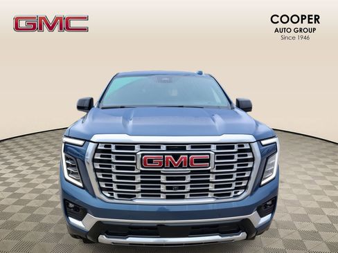 New 2026 GMC Yukon Denali w/ Denali Reserve Package AWD/4WD image 11