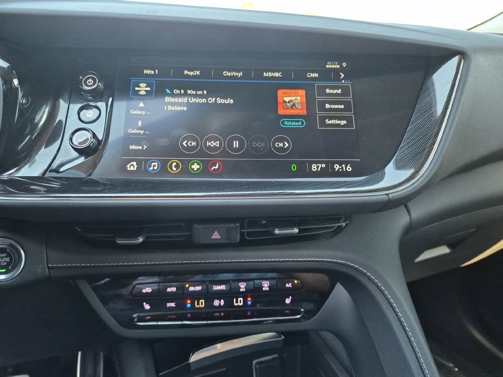 Used 2023 Buick Envision Essence w/ Sport Touring Package AWD/4WD image 32