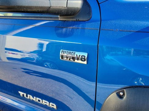 Used 2018 Toyota Tundra SR5 image 11