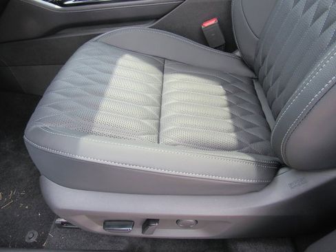 New 2025 Mitsubishi Outlander SEL image 14