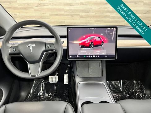 Used 2024 Tesla Model Y Performance AWD/4WD image 2