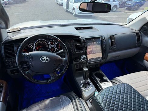 Used 2012 Toyota Tundra Limited w/ Memory Pkg RWD image 10