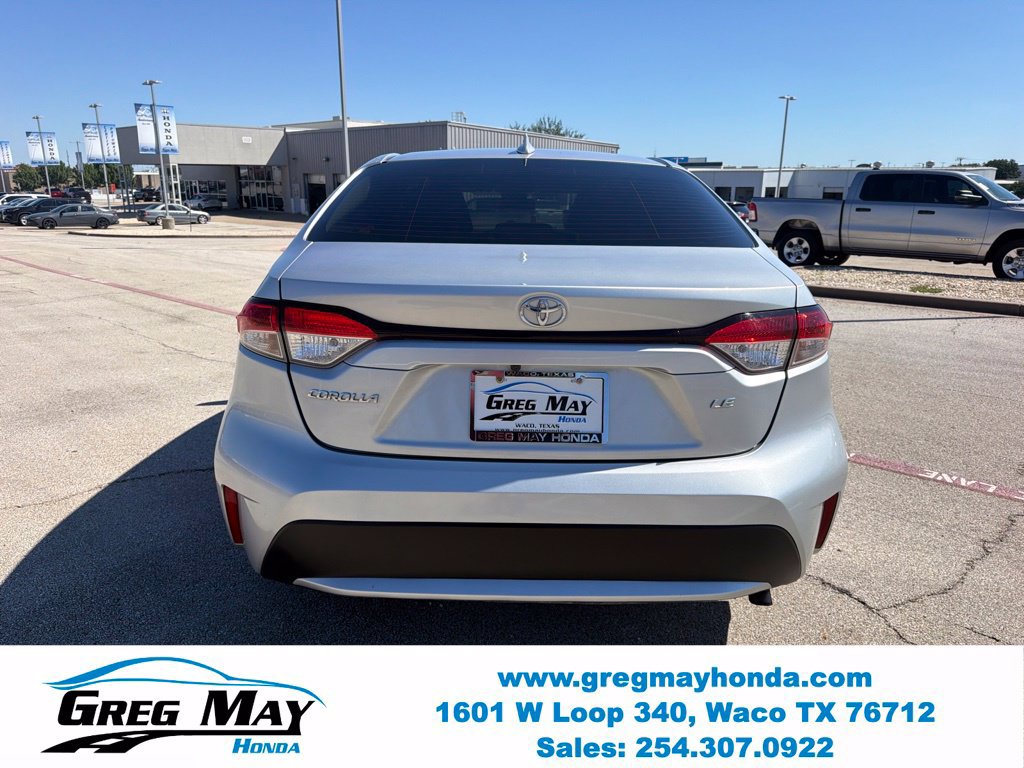 Used 2021 Toyota Corolla LE FWD image 4
