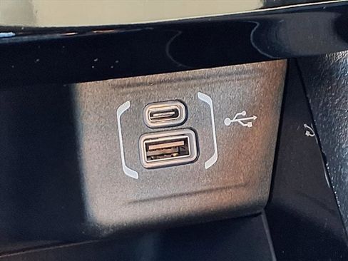 New 2026 Jeep Compass Altitude image 15