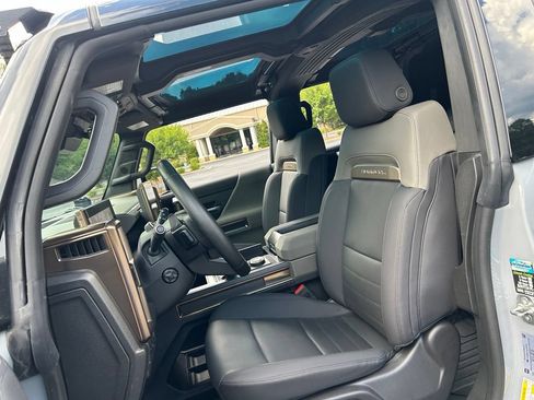 Used 2025 GMC Hummer EV 3X w/ Extreme Off-Road Package AWD/4WD image 45