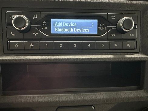 Used 2024 Ford E-350 and Econoline 350 Super Duty image 27