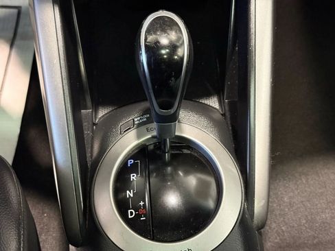 Used 2016 Hyundai Veloster w/ Option Group 02 image 21