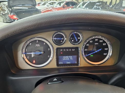 Used 2014 Cadillac Escalade Platinum image 31