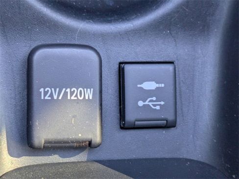 Used 2019 Toyota Prius LE image 20