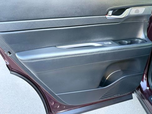 Used 2024 Hyundai Palisade Limited image 15